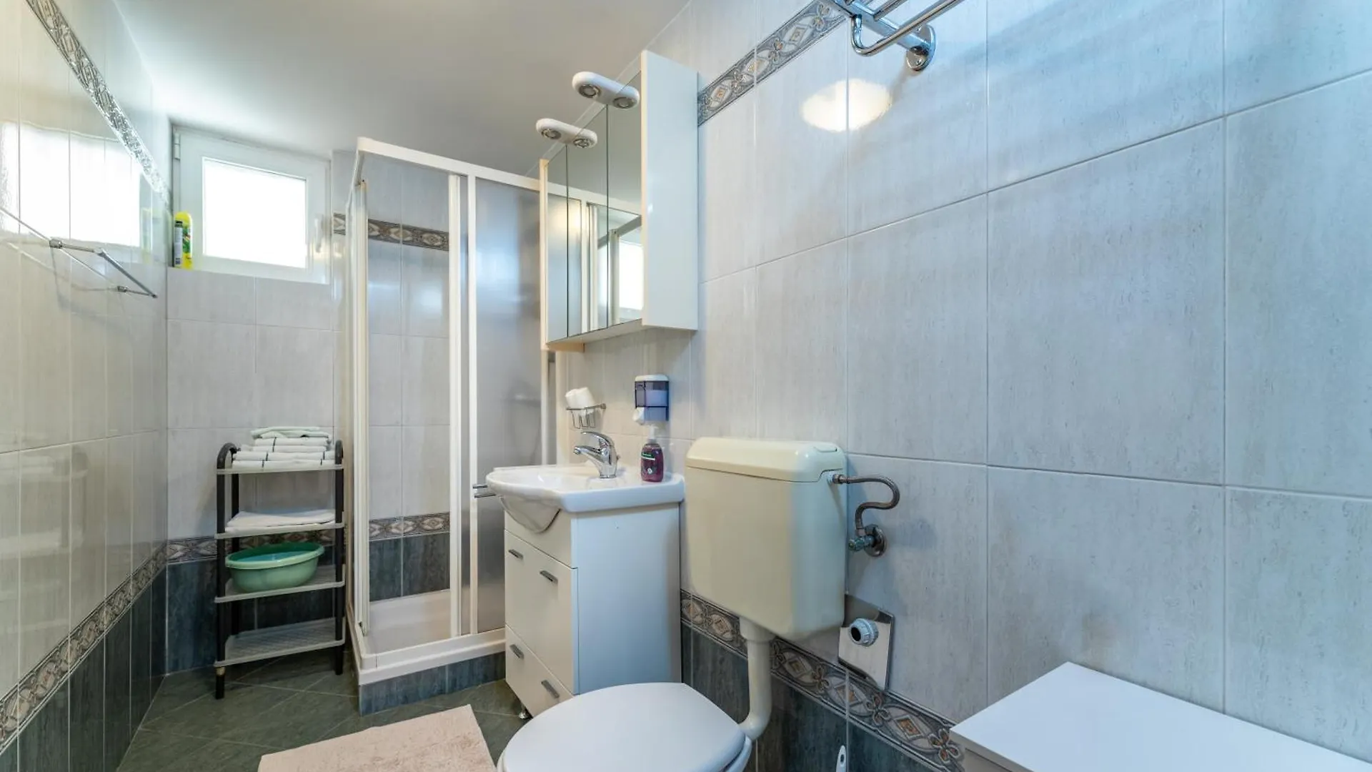 Apartments Nadica باشْكا