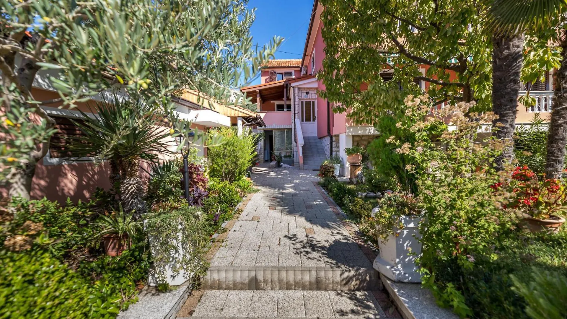 Apartments Nadica باشْكا كرواتيا